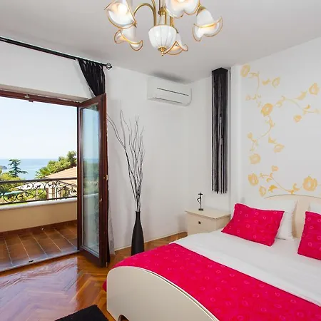 Premium Central Apartments Vrsar Exterior photo