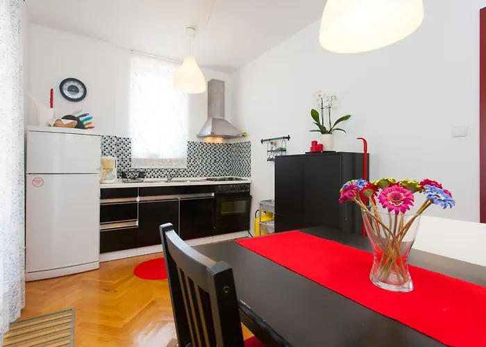 Premium Central Apartments