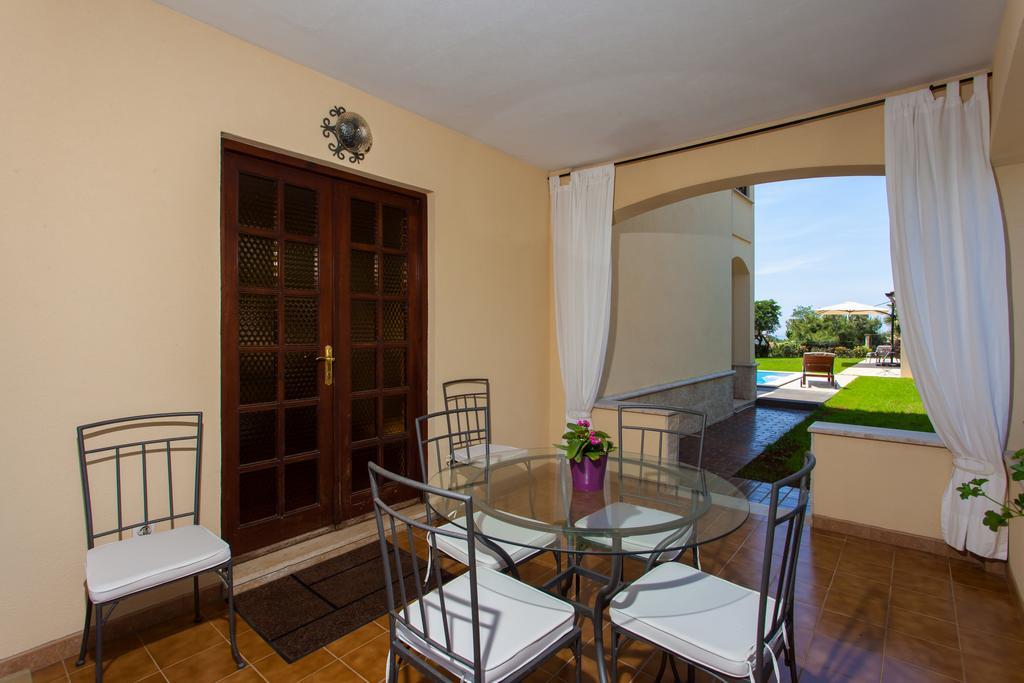 Premium Central Apartment